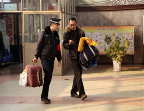 市数字化城市管理中心青年志愿者服务春运